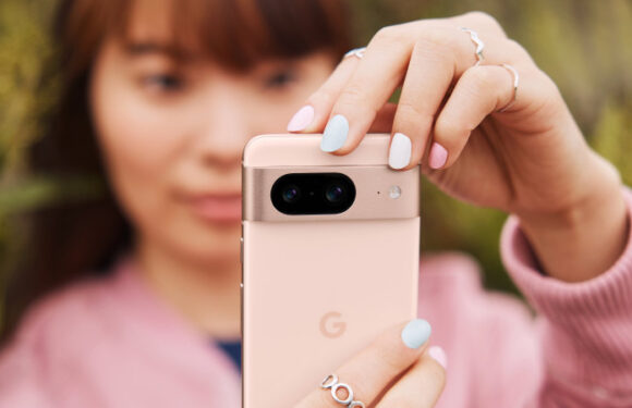 Google’s latest smartphones put AI photo-editing in your hands