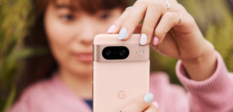 Google’s latest smartphones put AI photo-editing in your hands