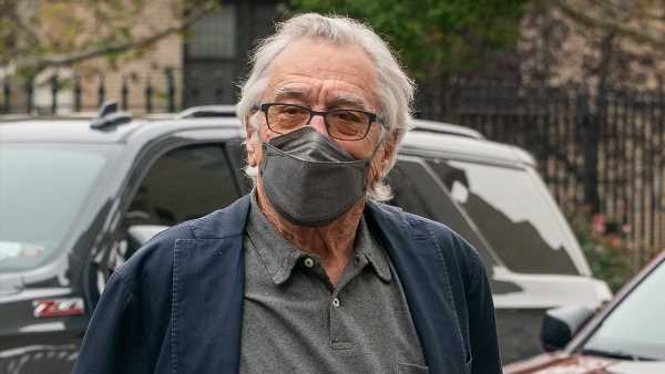 Grumpy Robert De Niro testifies in sensational  ex-assistant showdown