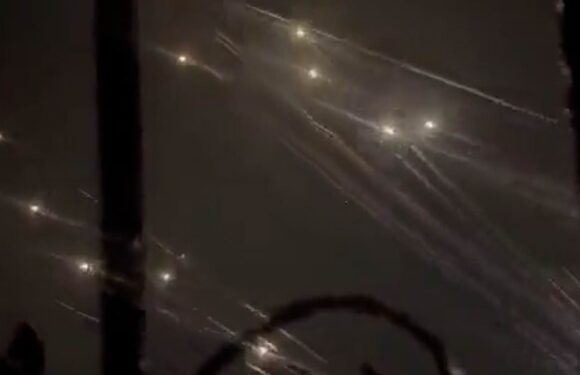 Hamas keeps firing rockets at Israel as fighting expected to intensify