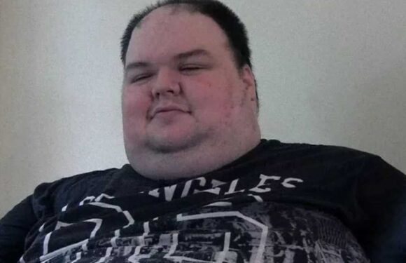 Holly Willoughby plot suspect Gavin Plumb is a 35 stone housebound ex-Pizza Hut worker who drank 36 pints of coke a week | The Sun