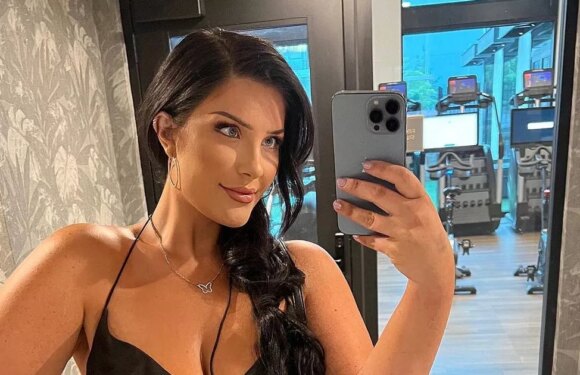 ‘I feel so sexy after losing 100lbs – but people say I should humble myself’