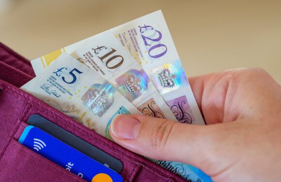 I got scammed out of £220 – now I feel foolish for wanting to help