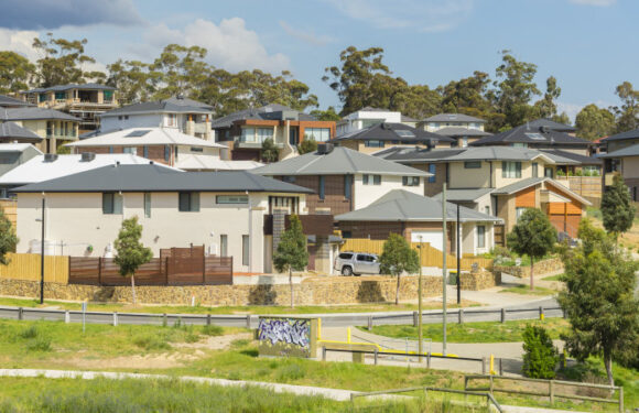 Interest rate rise looms as Australian home values approach record high