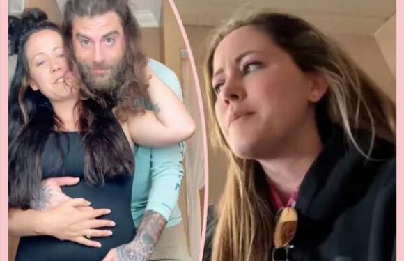 Jenelle Evans DELETED Her TikToks With David Eason – Is It Because He Was Texting His Ex?!