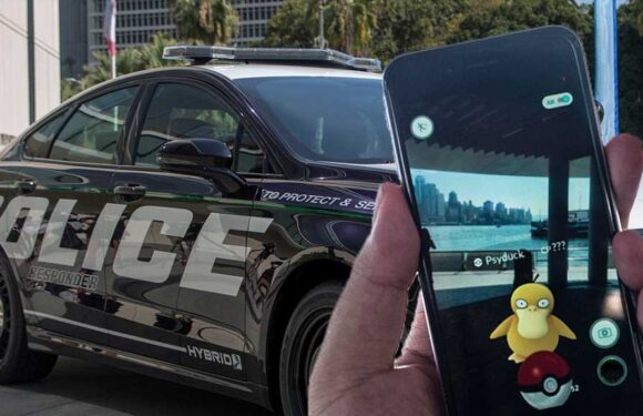 LAPD Officers Ignore Backup Call for Robbery to Play Pokemon Go