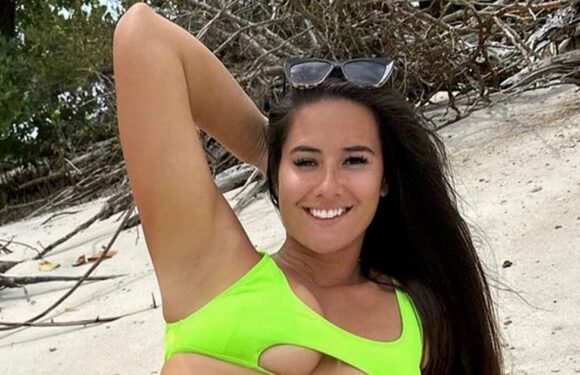 Lofty 7ft adult star offered $75k by giant fetishist to pose for nude effigy