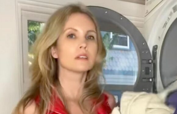 Mormon mum with racy double life turns heads with cheeky supermarket outfit