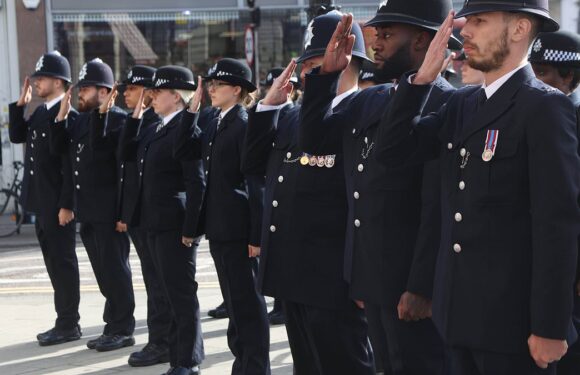 Police will vote on whether they should fight for the right to strike