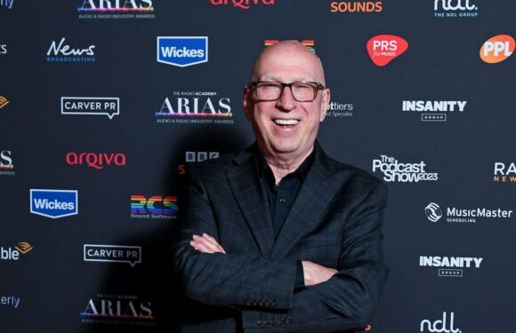 Radio presenter Ken Bruce to receive MBE at Buckingham Palace