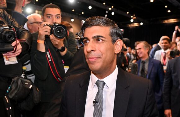 Rishi Sunak would beat Sir Keir in a 10k race, a new MoS poll reveals