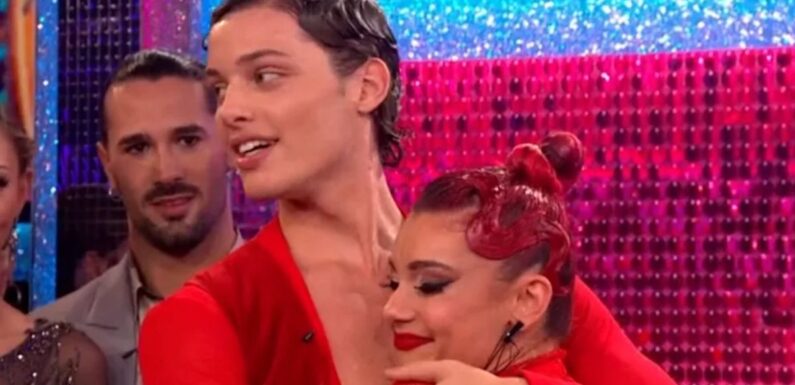 Strictlys Dianne Buswell in cryptic post after emotional display with Bobby