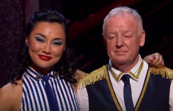 Strictlys Les Dennis had four-word response to show bosses after exit