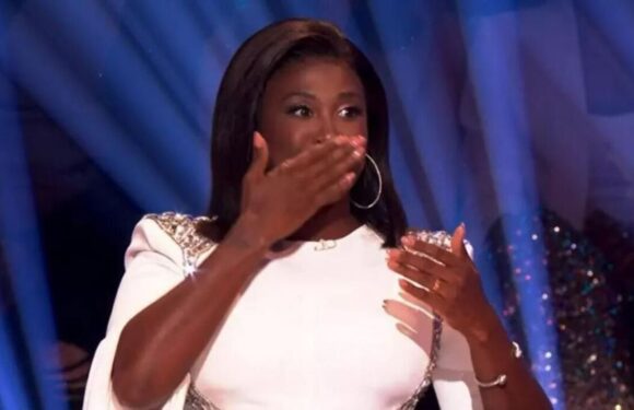 Strictlys Motsi Mabuse apologises live on air after suffering awkward blunder