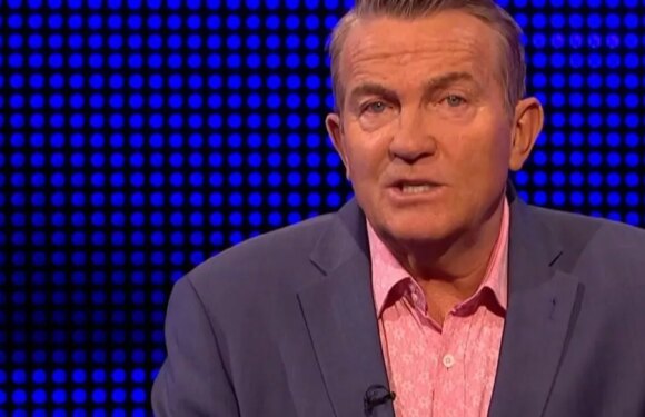 The Chase fans distracted by EastEnders star lookalike as he suffers blunder