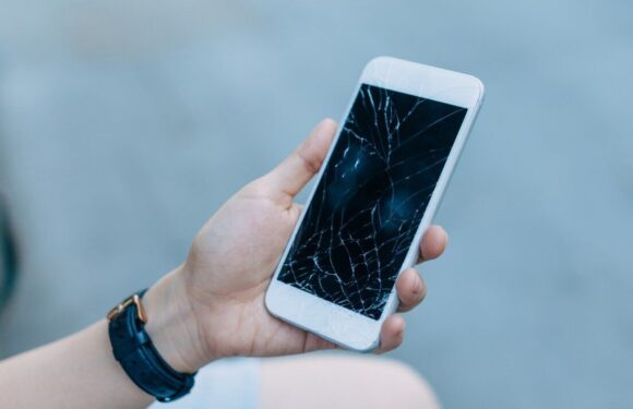 Top 20 modern day fears – including being without your mobile phone, study finds