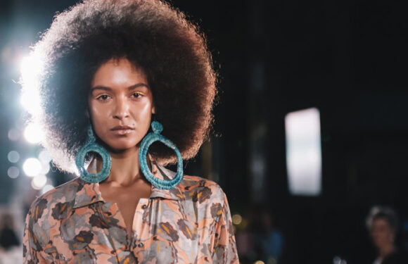 Tourists flock back to Melbourne post-pandemic with an urge to splurge