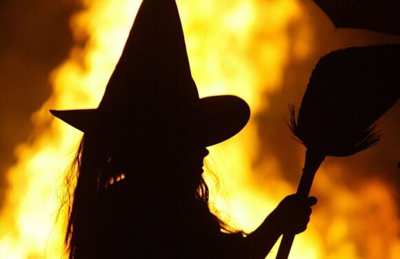 University charges £1,840 for academic course on witch-hunting
