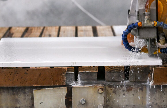 Watchdog blames regulators for failing tradies using deadly engineered stone