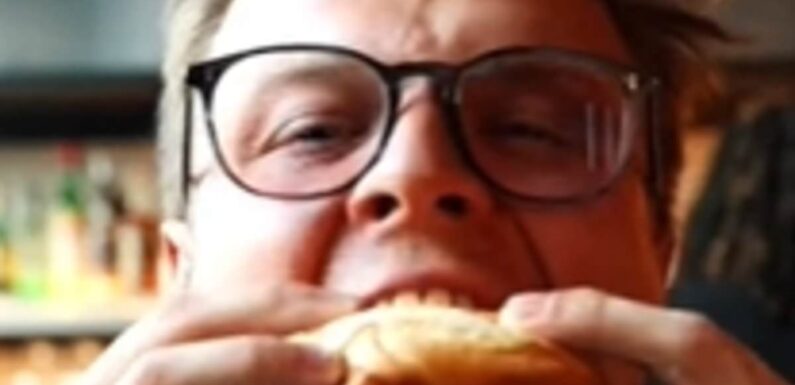You've been eating burgers WRONG! Food fan claims there's a better way