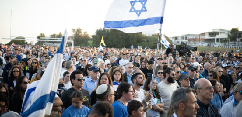‘Our world has changed’: Thousands gather in Sydney for vigil in support of Israel