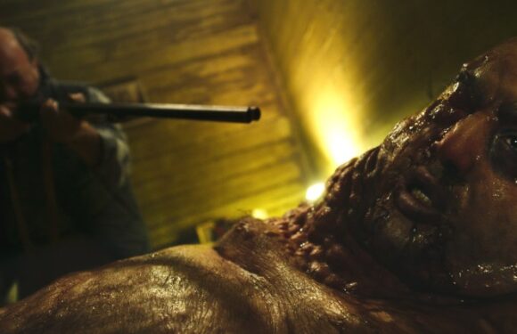 ‘When Evil Lurks’ Review: Demonic Doings Spread Like Wildfire In an Unpredictable Thriller