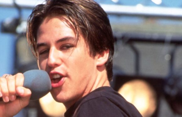 90s pop star ‘broken by addiction’ celebrates 20 months sober in shock transformation