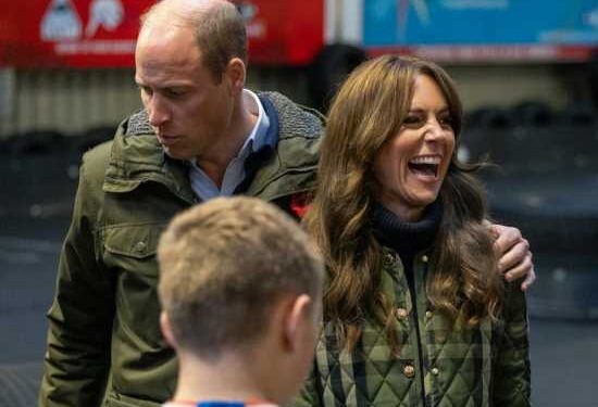 A Scottish child asked Princess Kate who she is.  Kate said ‘I’m married to William’