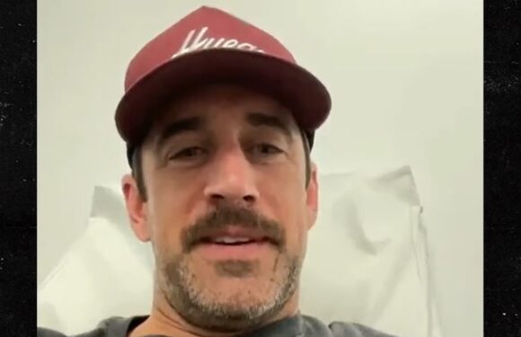 Aaron Rodgers Feels Guilty After Zach Wilson Benching, I Should've Been Playing!