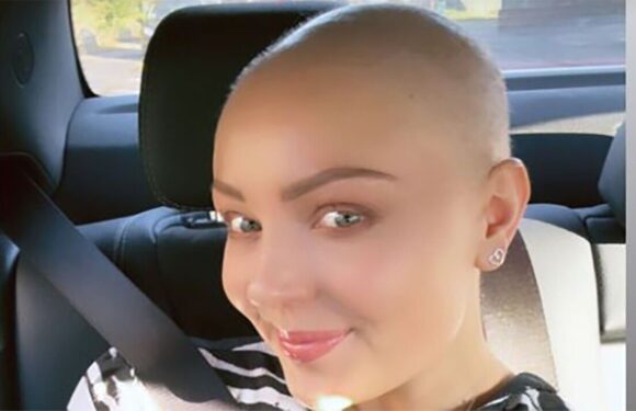 Amy Dowden makes surprise Strictly return despite cancer battle and broken foot