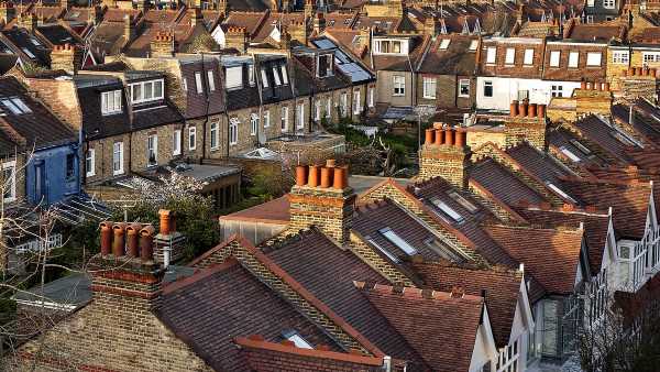 Andy Burnham demands Jeremy Hunt  end the housing benefit freeze