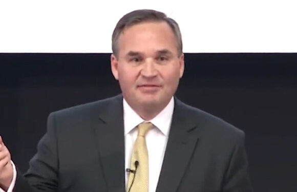 Complaints against auditor-general went to MPs before he was reappointed