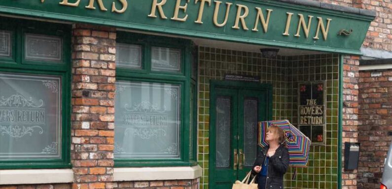 Coronation Street's landlord of the Rovers revealed by backstage blunder | The Sun