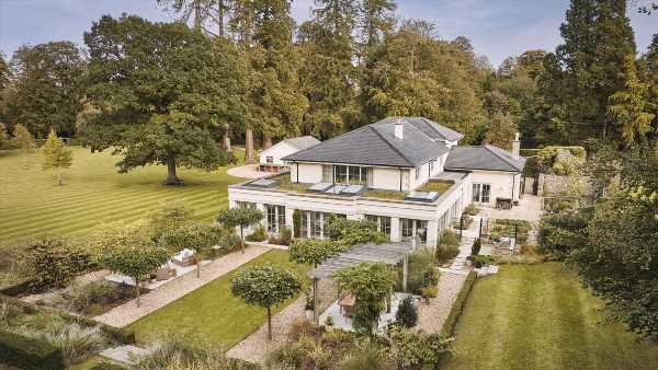 Countryside retreat and £100k cash is newest prize in Omaze raffle