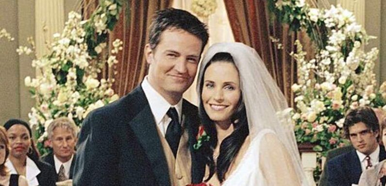 Courteney Cox pays emotional tribute to Matthew Perry