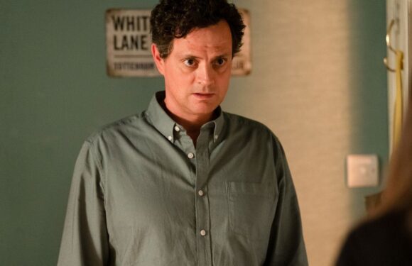 EastEnders return for evil Theo Hawthorne as a terrified Stacey takes huge risk