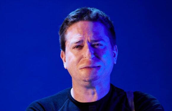 Father who lost all four limbs in strep A horror tells his life story