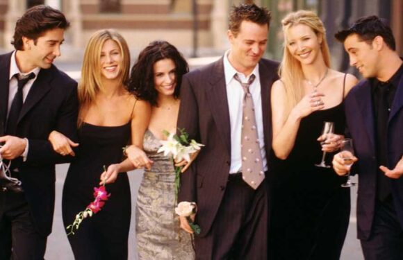 How the Friends Cast Paid Tribute to Matthew Perry