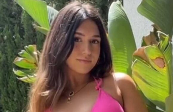 I have strawberry skin, stretch marks and cellulite, I still look beautiful in a bikini, it’s time to praise real bodies | The Sun