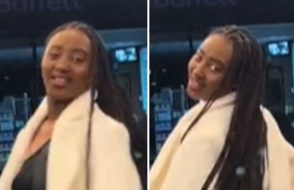 I’m a midsize fashion fan and found the perfect Christmas dinner dress – it's so comfortable even after a big meal | The Sun