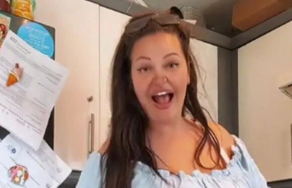 Im using benefits to splurge £10k on Christmas – daughter wants £1k bracelet