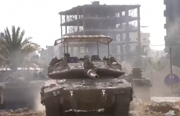 Israeli forces search for Hamas inside Gaza hospital compound