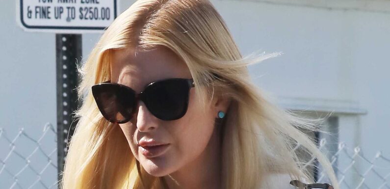 Ivanka Trump pictured on way to pack aid for Israel at Miami synagogue