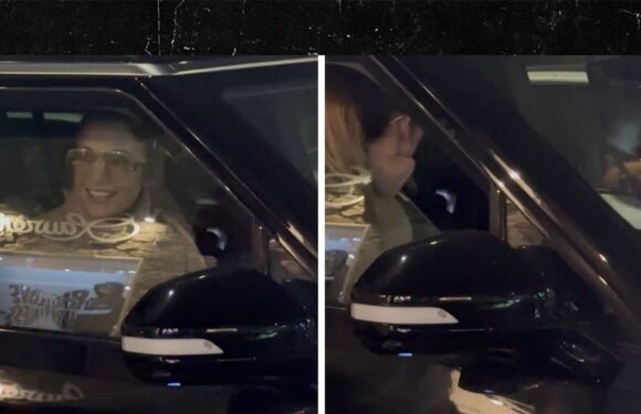 Jennifer Lopez Jokingly Yells 'Back Up Bitch' at Ben Affleck Admirers