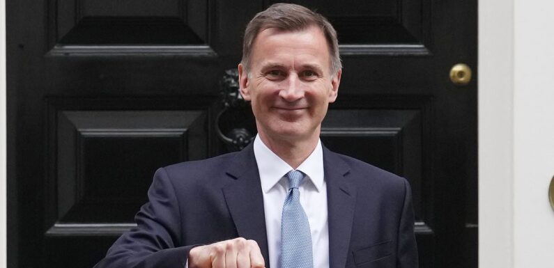Jeremy Hunt weighs up plan to cut income tax or National Insurance