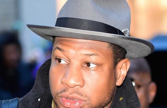 Jonathan Majors' NYC Assault Trial Begins, Judge to Weigh Unsealing Docs