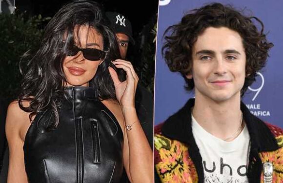 Kylie Jenner Attends SNL Afterparty With Timothée Chalamet! LOOK!