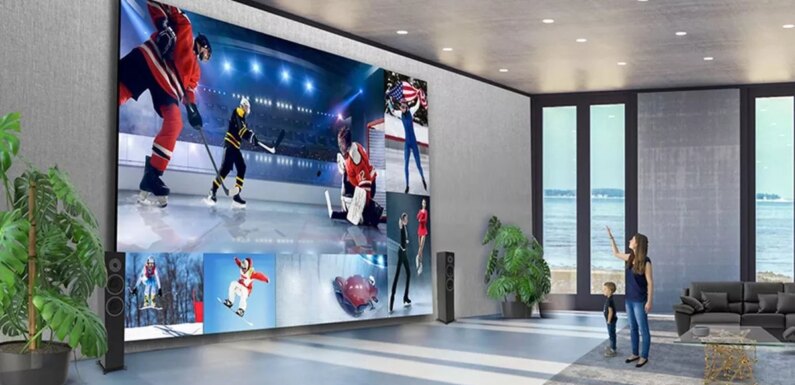 LG unveils world’s biggest TV – 325in ‘Extreme Home Cinema’ taller than giraffe