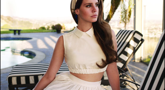 Lana Del Rey Reveals She Was 'All Over' Original Version Of Taylor Swift's 'Snow On The Beach'