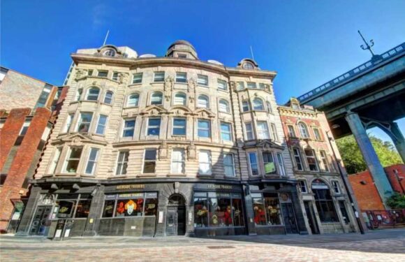 Manhattan-style flat with 'bizarre' feature in the bedroom could be yours for £230k | The Sun